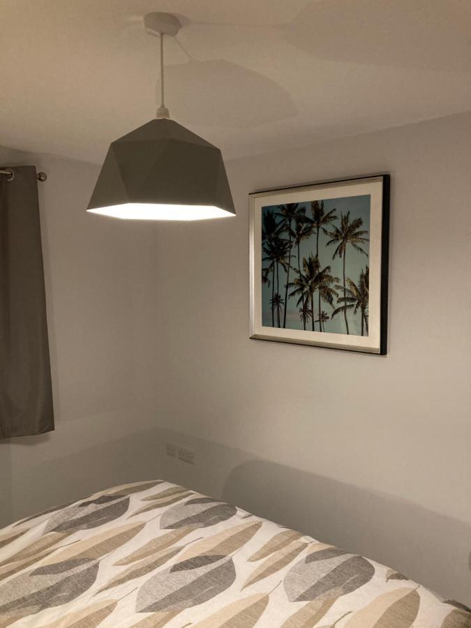 Chapel Court Apartments แคนน็อค ภายนอก รูปภาพ