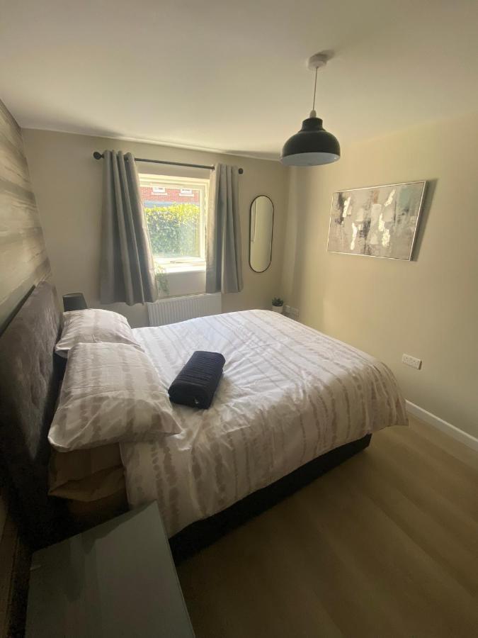 Chapel Court Apartments แคนน็อค ภายนอก รูปภาพ