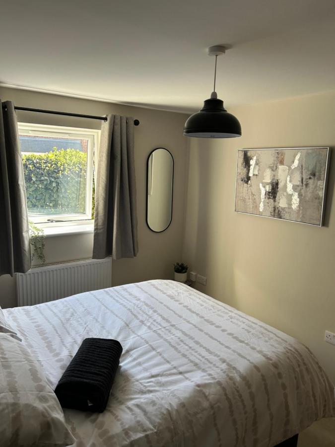 Chapel Court Apartments แคนน็อค ภายนอก รูปภาพ