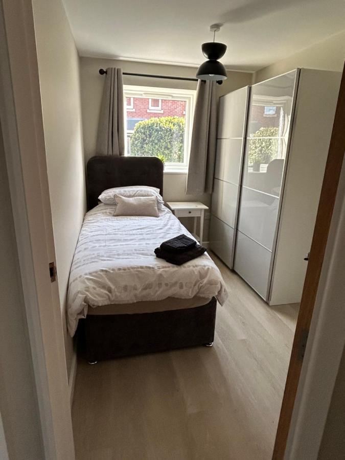 Chapel Court Apartments แคนน็อค ภายนอก รูปภาพ